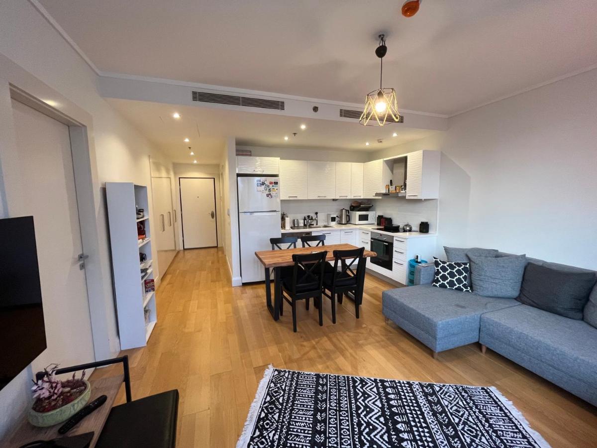 Daire Centrally Located 1+1 In Kadıköy İstanbul