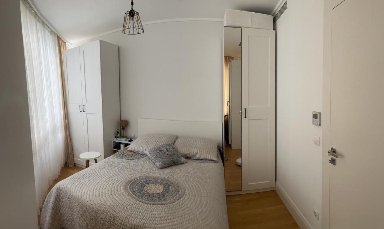 Daire Centrally Located 1+1 In Kadıköy