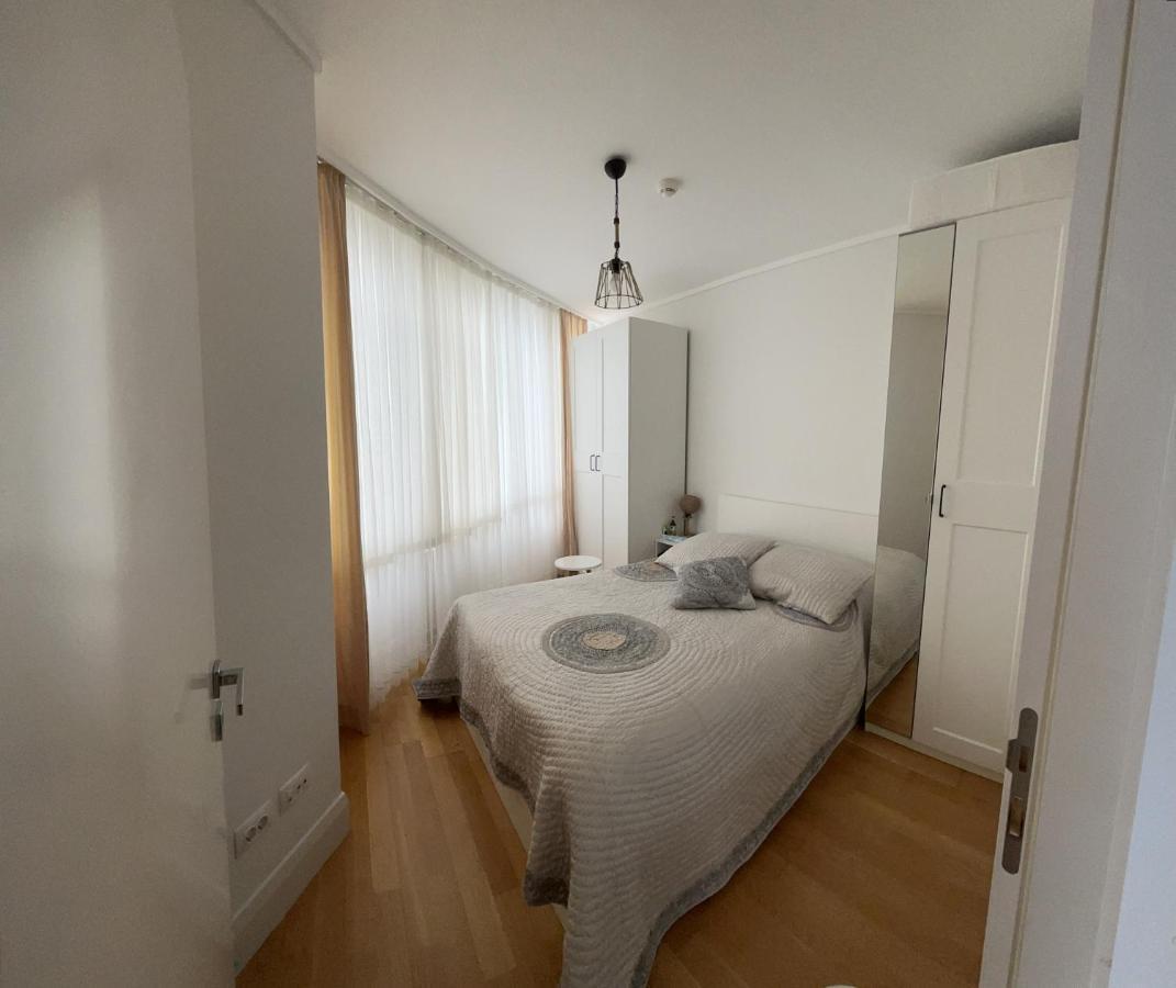 Daire Centrally Located 1+1 In Kadıköy